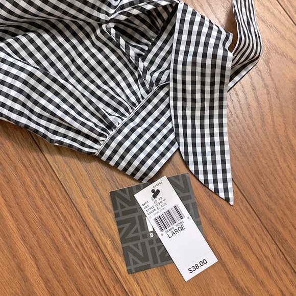 Iz Byer woman’s print off the shoulder back and white 3/4 sleeve cotton top - Picture 13 of 16